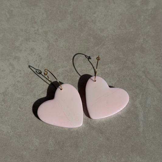 Rozā sirsniņu stīpiņas